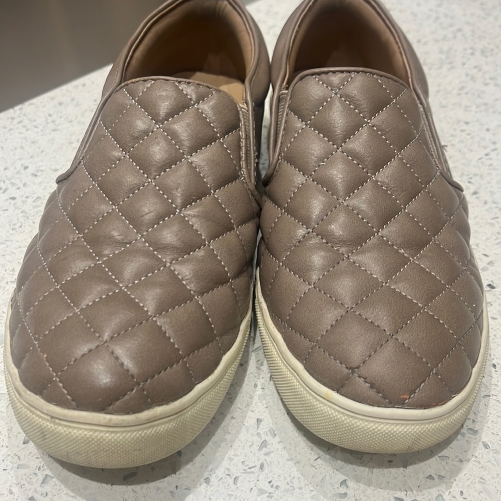 Pre loved shows from Target. Great condition